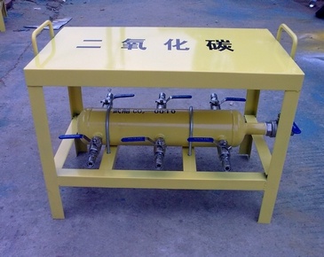 一進六出二氧化碳接頭箱終端箱工作臺