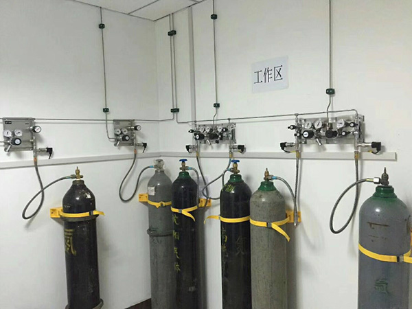 實(shí)驗(yàn)室不銹鋼匯流排