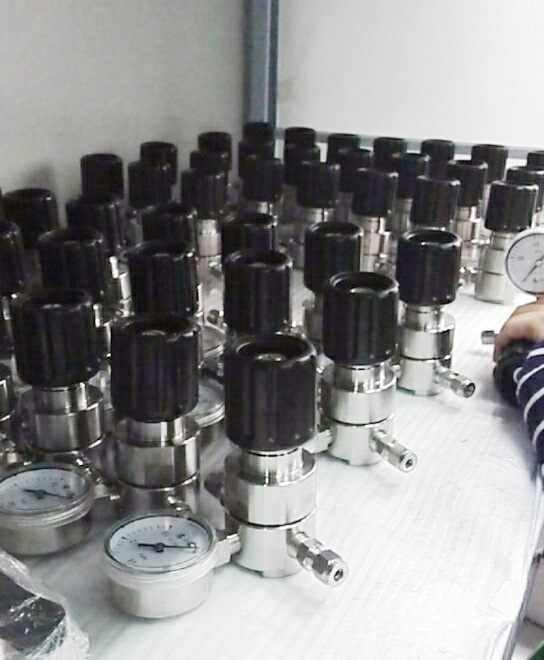 不銹鋼減壓器組裝